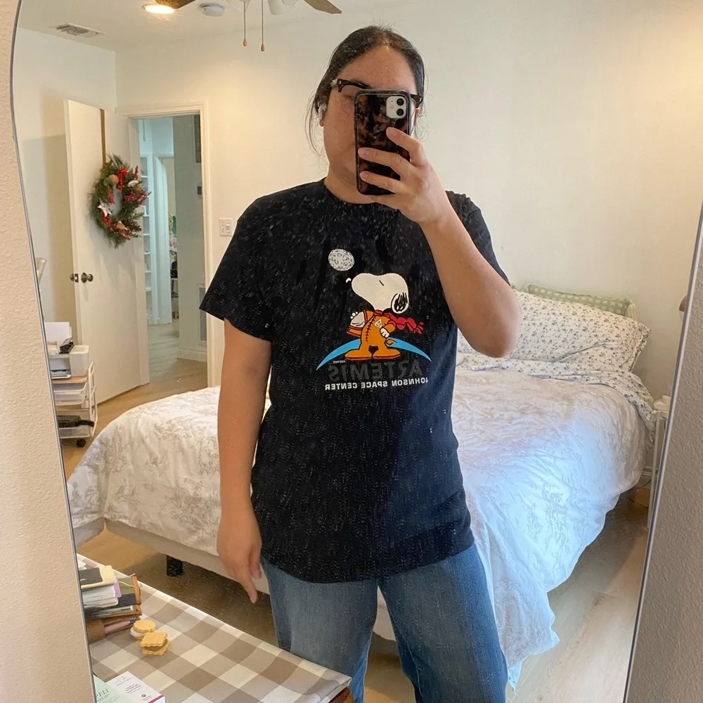 Snoopy Artemis Johnson Space Center T-Shirt - Picture 3 of 4